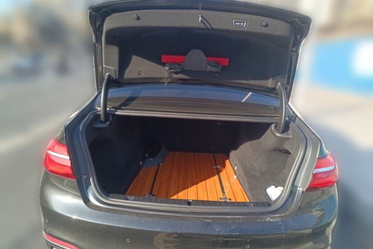 Used BMW 7 Series 2016 730Li Luxury Model
