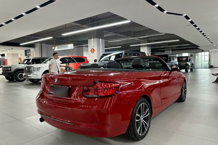 Used BMW 2 Series 2018 220i Convertible Coupe Sports Design Package
