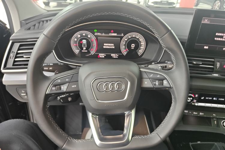 Used Audi Q5L 2024 40 TFSI Fashion Dynamic Model