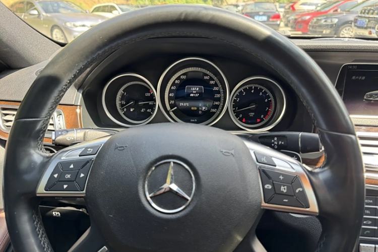 Used Mercedes-Benz E-Class 2015 E 260 L Luxury Model
