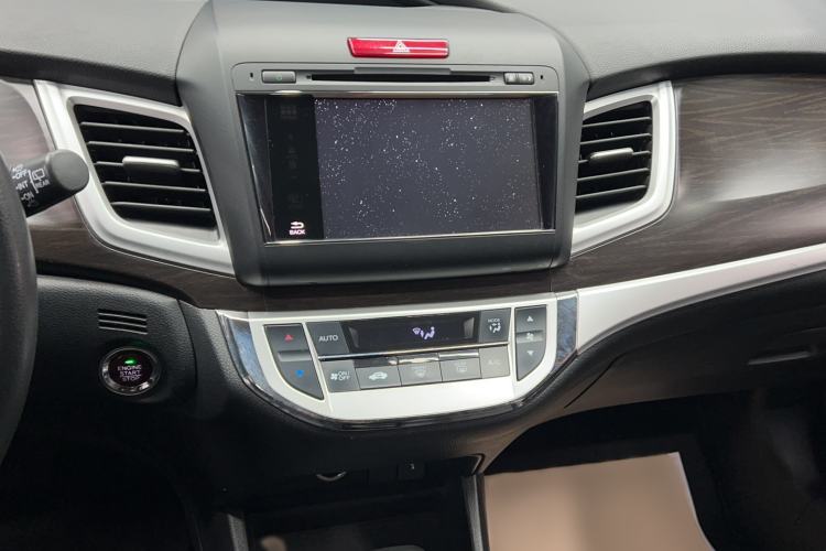 Used Honda Jade 2014 1.8L Automatic Comfort Elite Version 5 Seats
