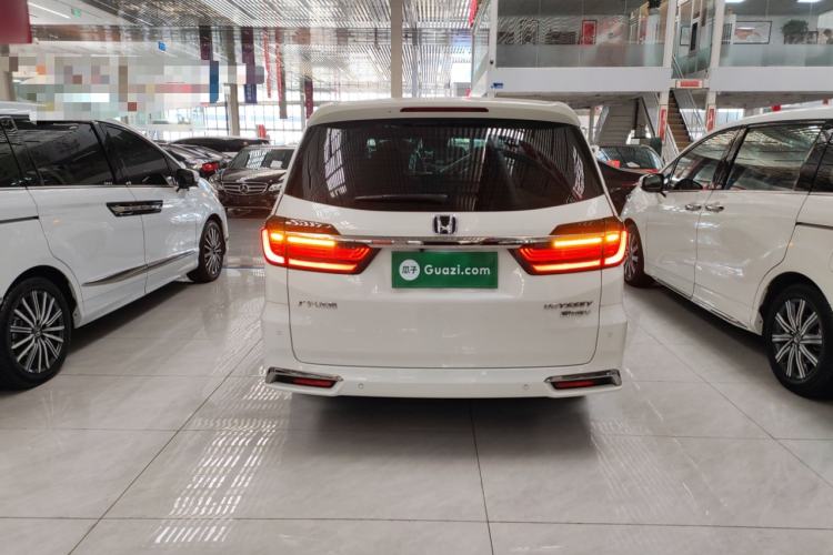 Used Honda Odyssey 2024 2.0L eHEV Sharp & Smart Edition
