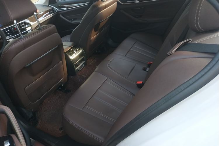 Used BMW 5 Series 2019 525Li Luxury Package
