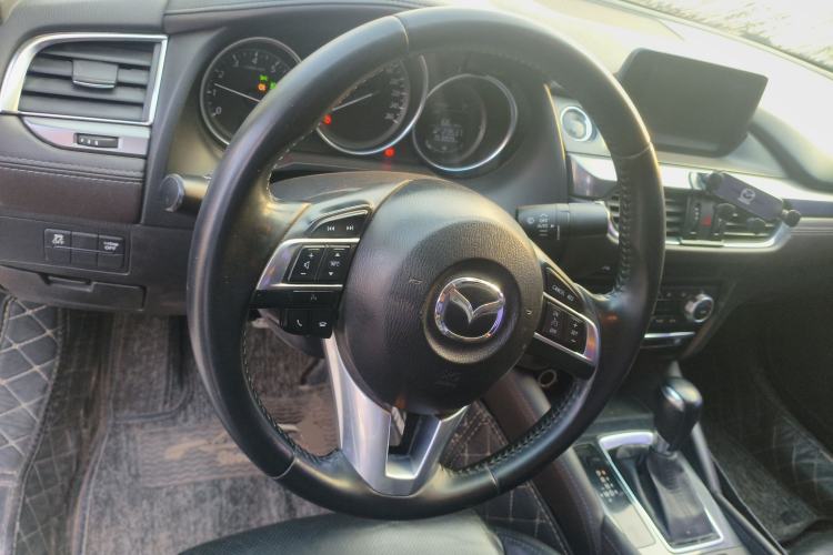 Used Mazda Atenza 2017 2.0L Blue Sky Luxury Edition