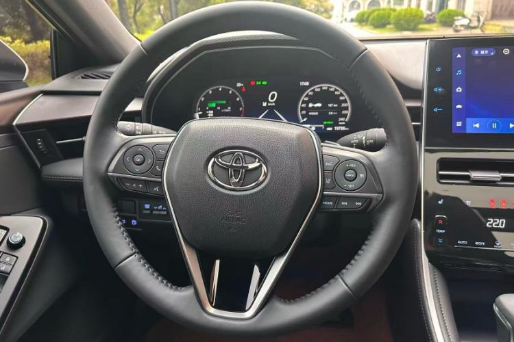 Used Toyota Avalon 2023 2.5L Touring Premium Edition
