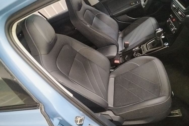 Used Volkswagen Tharu 2025 NewRui 300TSI Prestige Edition
