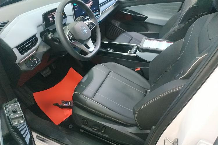 Used Volkswagen ID.4 X 2025 Smart Version Pure & Intelligent Enjoyment Edition
