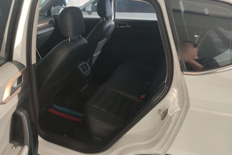 Used Volkswagen Tharu 2020 280TSI Two-Wheel Drive Luxury Edition China VI Standard
