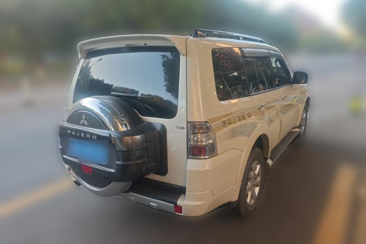 Used Mitsubishi Pajero (Import) 2020 3.0L Automatic Luxury Off-Road Version
