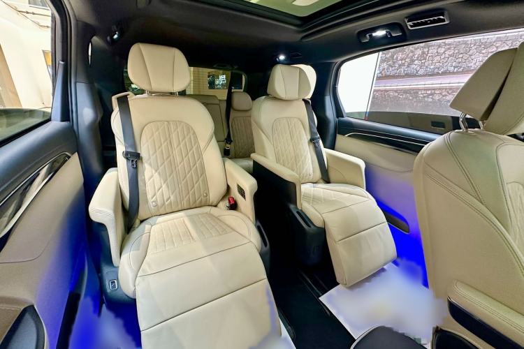 Used Buick GL8 2022 ES Landtrek 653T Flagship Model
