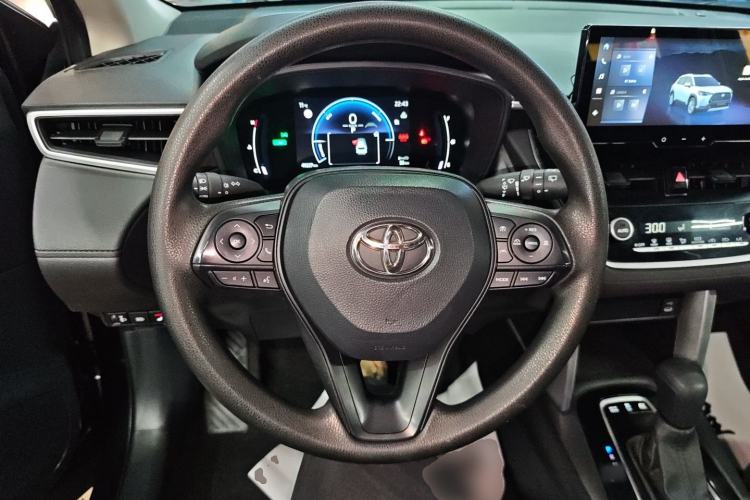 Used Toyota Corolla Cross 2024 2.0L Smart Electric Hybrid Dual-Engine Pioneer Edition
