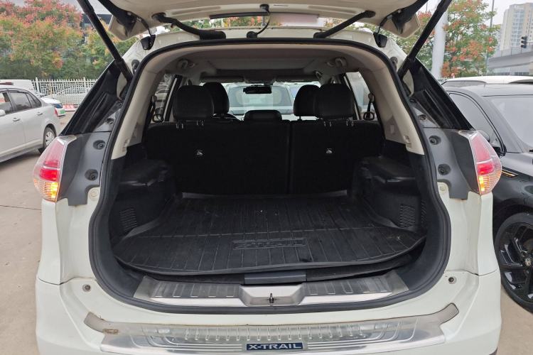 Used Nissan X-Trail 2016 2.5L CVT Sport Edition 4WD
