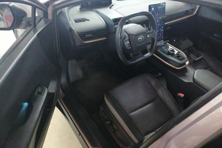 Used Toyota bZ3 2023 616 km Long-Range Premium
