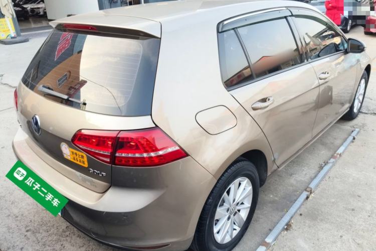 Used Volkswagen Golf 2016 1.6L Automatic Fashion Model
