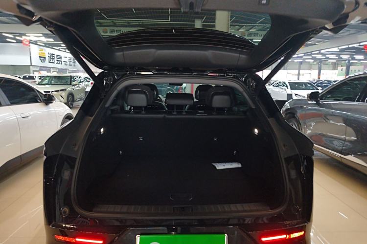 Used Zeekr 7X 2025 100 kWh Long-Range Rear-Wheel Drive with Intelligent Driving Features
