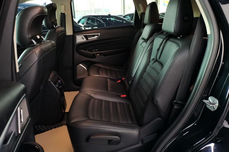 Used Ford Edge 2020 EcoBoost 245 Two-Wheel Drive Titanium 7-Seater
