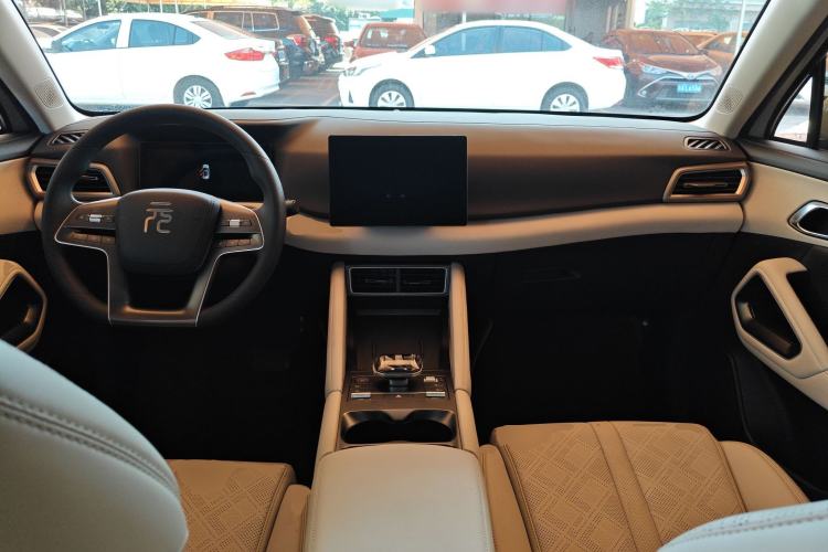 Used BYD Yuan UP 2024 401 km Active Version
