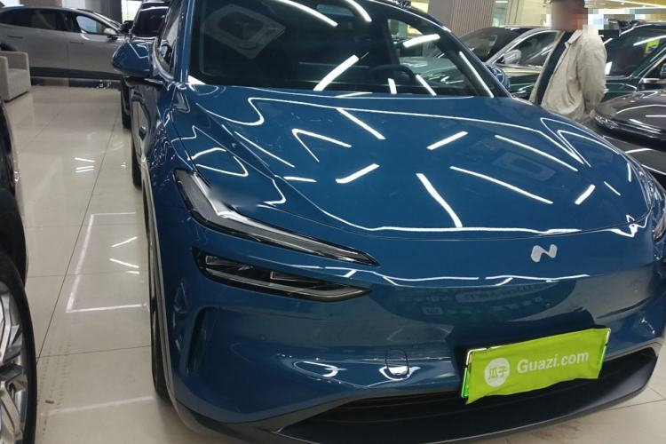 Used ONVO L60 2024 60 kWh All-Wheel Drive