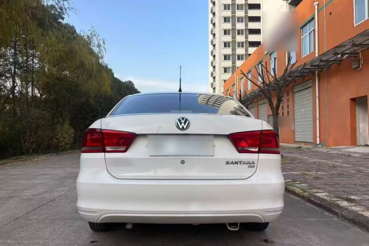 Used Volkswagen Santana 2015 1.6L Manual Fashion Edition
