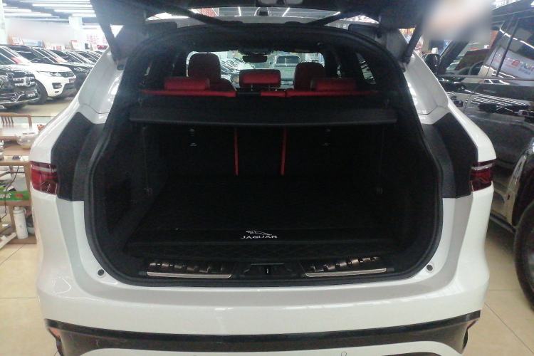 Used Jaguar F-PACE 2024 P250 R-Dynamic SE
