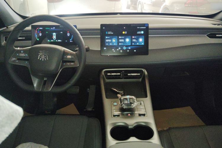 Used BYD Qin PLUS 2025 DM-i Smart Drive 55KM Leading Model