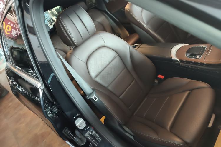 Used Mercedes-Benz GLC 2020 Facelift GLC 300 L 4MATIC Dynamic Edition
