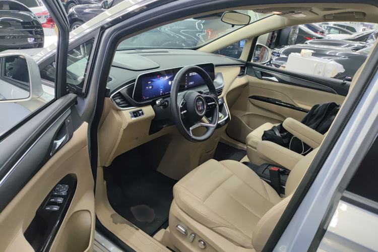 Used Buick GL8 New Energy 2025 Lu Shang Luxury Edition 7-Seater
