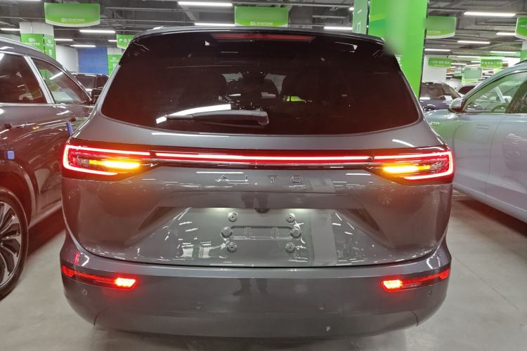 Used Hima AITO M7 2024 1.5T Rear-Drive Plus Version 6 Seats
