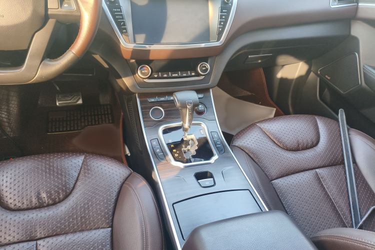 Used Land X7 2015 2.0T Panoramic Prestige Edition
