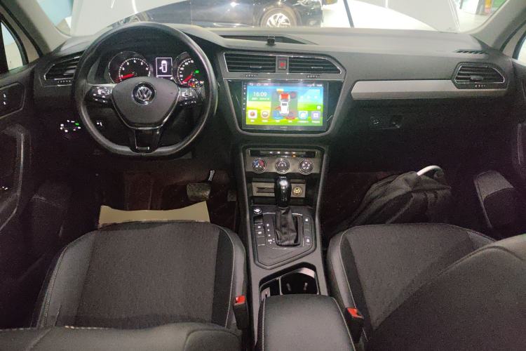 Used Volkswagen Tiguan L 2018 330TSI Automatic Two-Wheel Drive Luxury Edition
