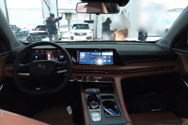 Used Changan CS75 PLUS 2024 3rd Generation Champion Edition 1.5T Intelligent Drive Dynamic Model
