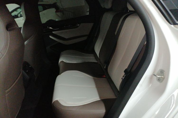 Used BYD Qin PLUS 2024 HONOR Edition DM-i 55KM Leading Model
