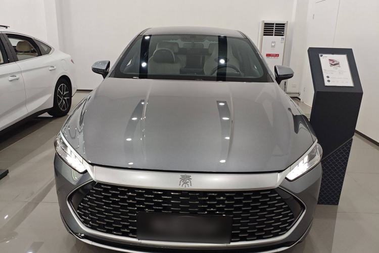 Used BYD Qin PLUS 2024 HONOR Edition DM-i 55KM Leading Model
