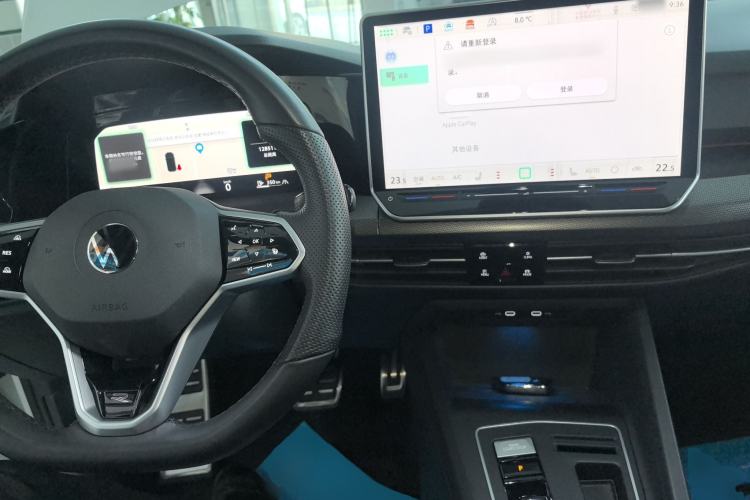 Used Volkswagen Golf 2025 300TSI R-Line
