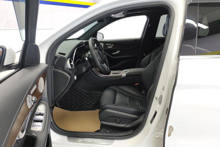 Used Mercedes-Benz GLC 2022 GLC 300 L 4MATIC Dynamic Model
