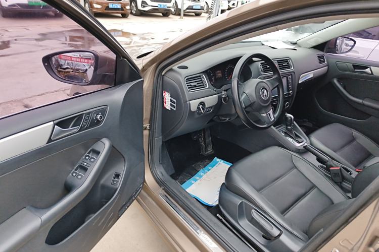 Used Volkswagen Sagitar 2014 Revised Version 1.6L Automatic Comfort Edition
