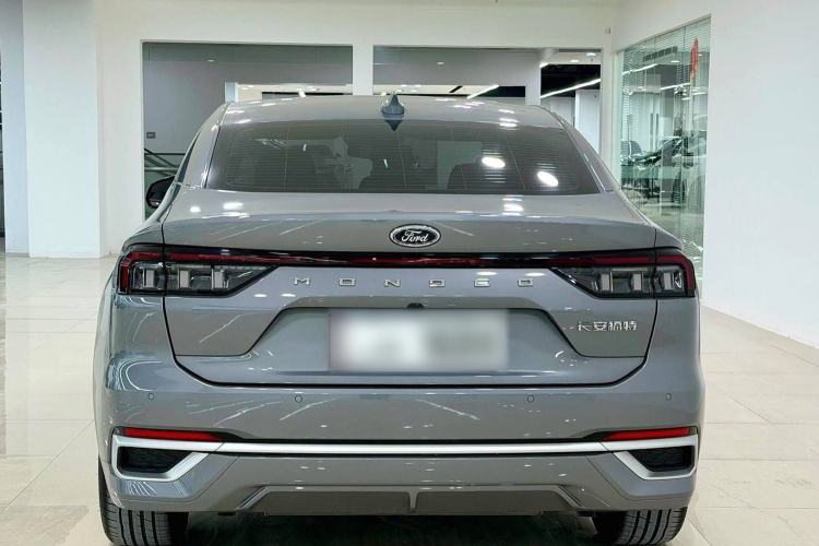 Used Ford Mondeo 2023 EcoBoost 180 Luxury Model
