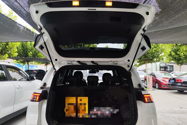 Used AION Y 2022 70 Tech Edition Lithium Iron Phosphate
