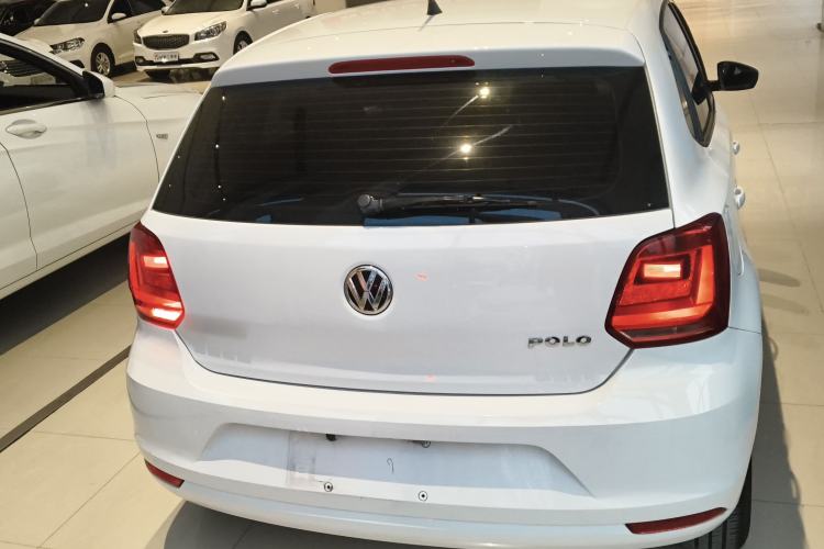 Used Volkswagen Polo 2014 1.4L Manual Fashion Edition
