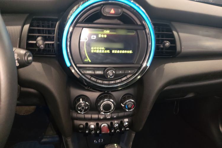 Used  MINI 2016 1.5T COOPER
