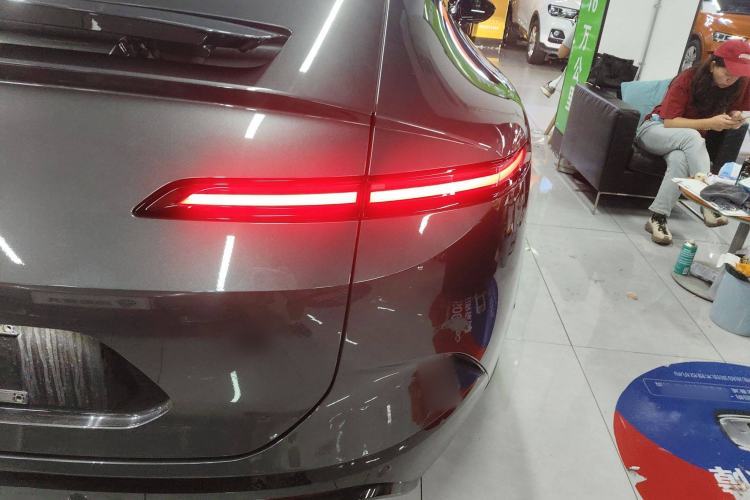 Used  12 2025 Ultra Extended-Range Edition
