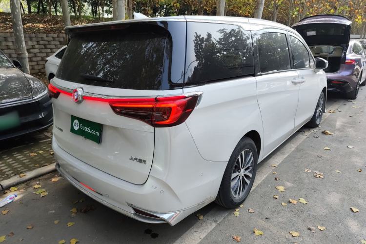 Used Buick GL8 2022 ES Landtrek 653T Luxury Edition