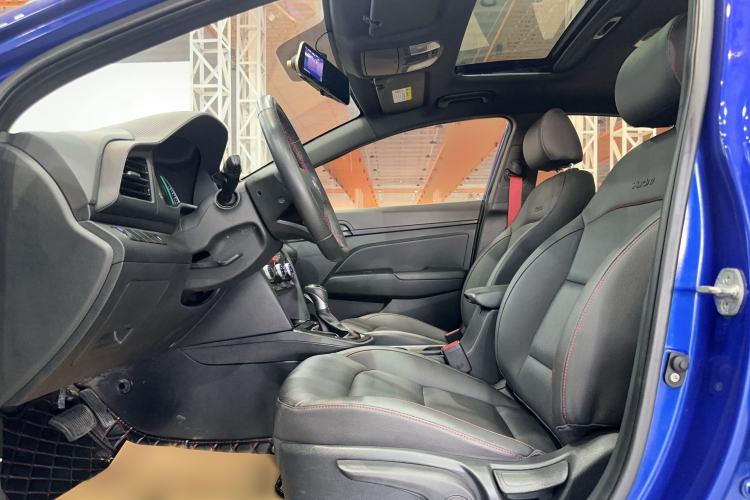 Used Hyundai Elantra 2019 1.4T Dual-Clutch Xuan Dong · Dynamic Model
