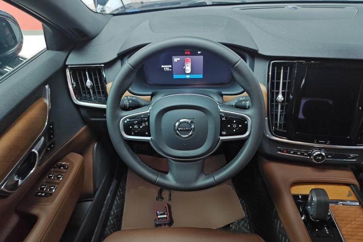 Used Volvo S90 2024 B5 Zhiyi Luxury Edition
