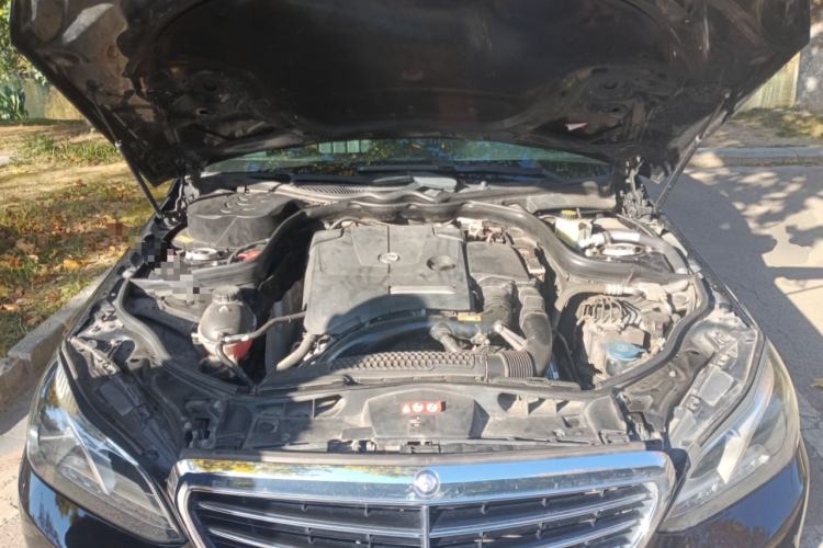 Used Mercedes-Benz E-Class 2015 E 260 L
