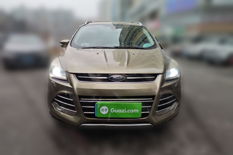 Used Ford Kuga 2015 2.0L GTDi Four-Wheel-Drive Sport Model
