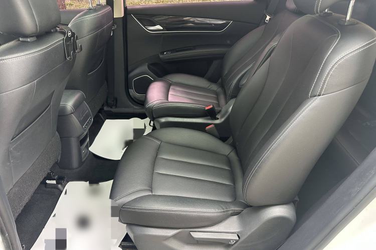 Used BYD Song MAX 2018 1.5T Automatic Smart Connect Elite Model with 6 Seats
