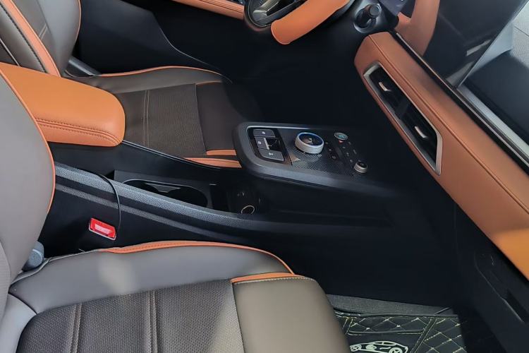 Used BYD e2 2020 Upgraded Version Long-Range Edition Luxury Model
