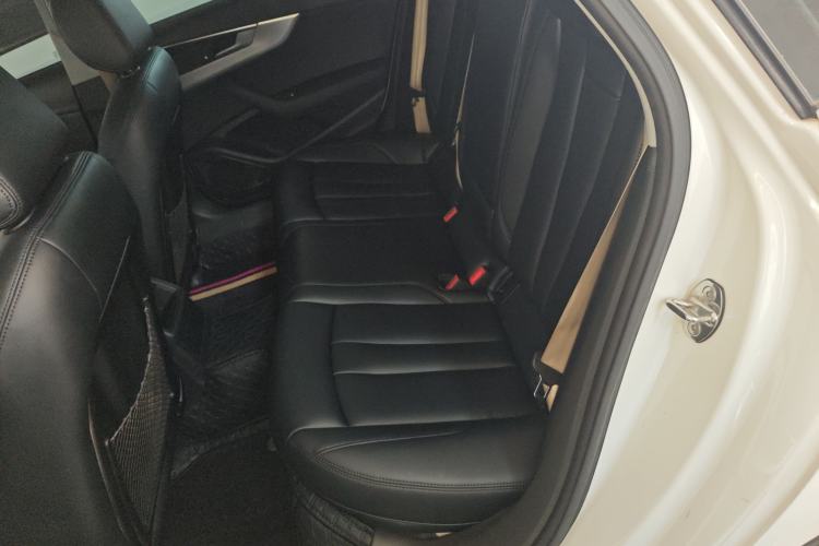 Used Audi A4L 2017 Plus 40 TFSI Ambition Model
