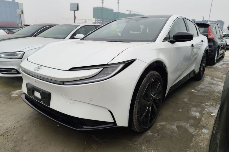 Used Toyota bZ5 2025 Model 550 PRO